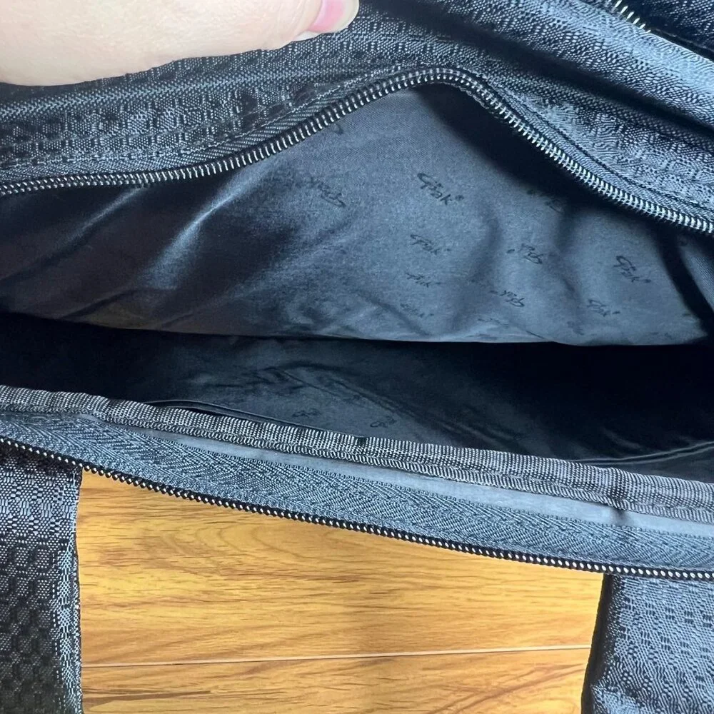 CalPak Pursuader Messenger Bag Black Green 13